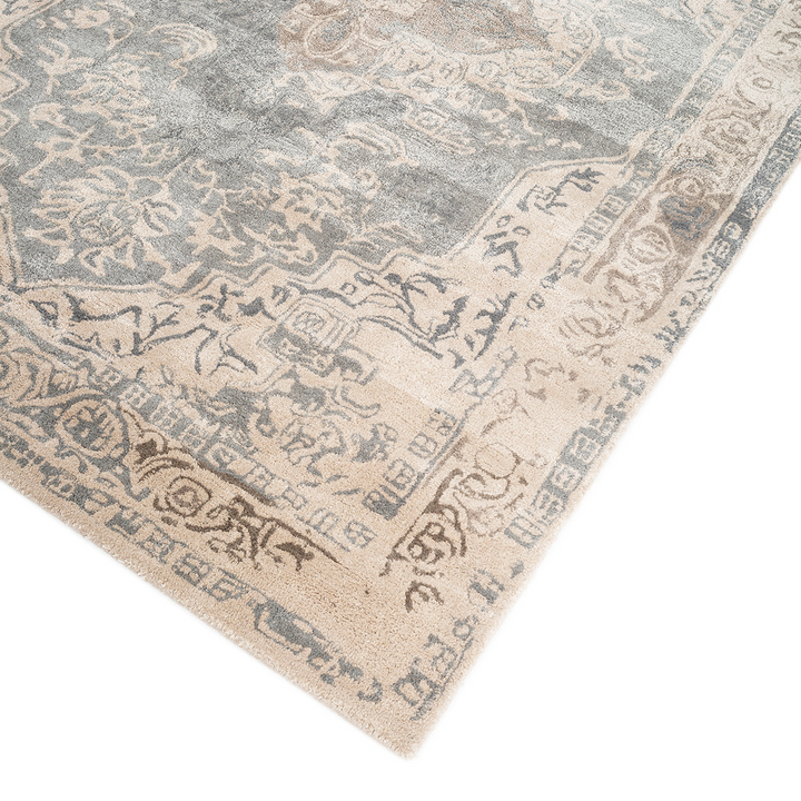 Merth Rug, 1.6 x 2.4m
